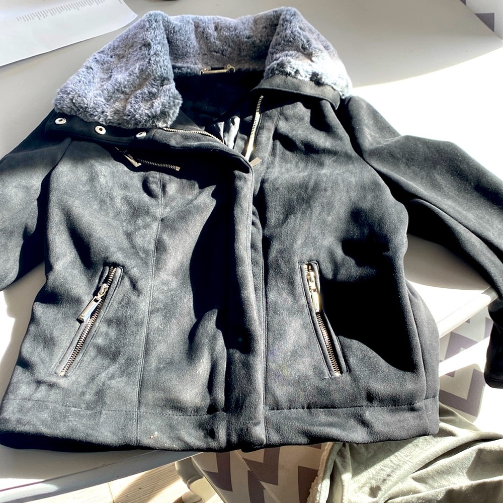 Worn once.  Warm.  Fits like a small to medium.  I am a 4-6.